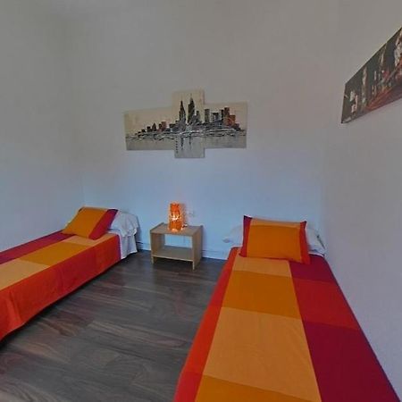 Near Clot & Sagrada Familia Apartment Barcelona Exterior foto